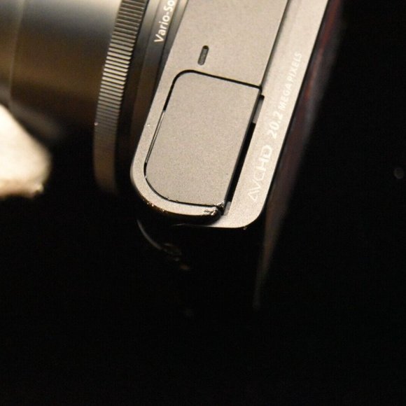 Sony Cyber-Shot DSC-RX100 20.2 Megapixel Compact Digital Camera 35 Languages 【N - Picture 2 of 8